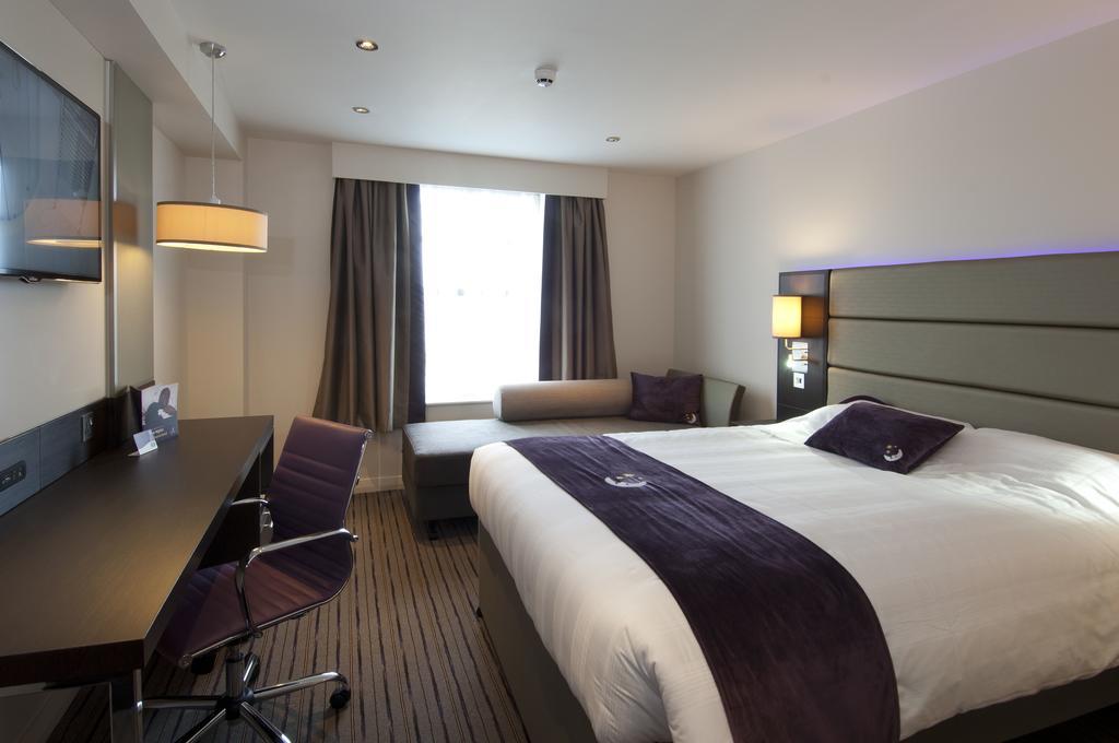 Premier Inn London City - Aldgate 部屋 写真