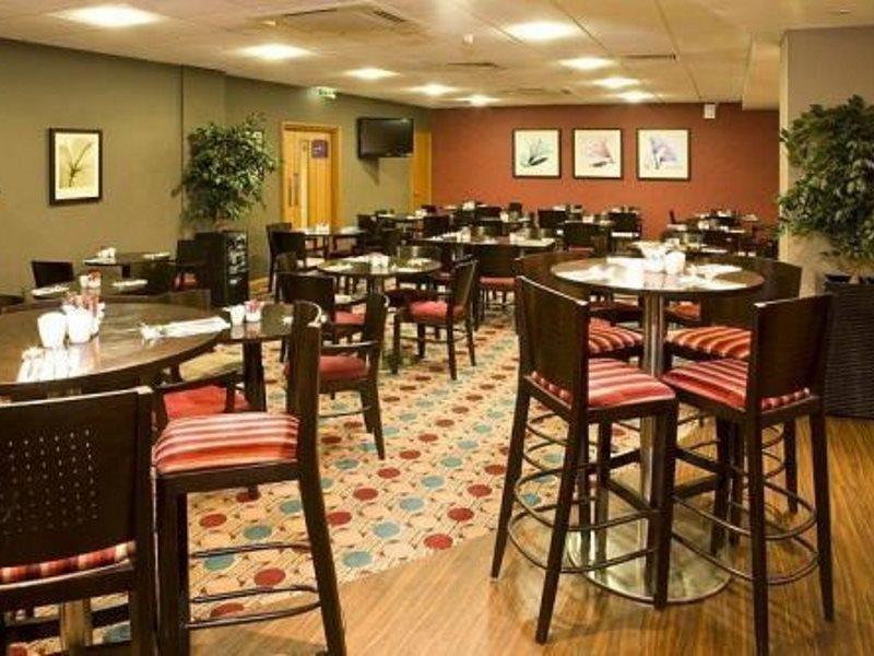 Premier Inn London City - Aldgate エクステリア 写真